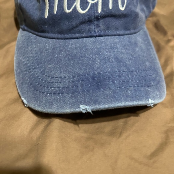 New Distressed Dog Mom hat - Picture 4 of 5